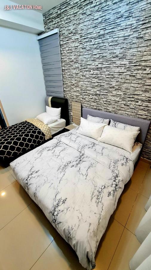 J&J Vacation Home@Novo8 Residence Kampong Tambak Экстерьер фото